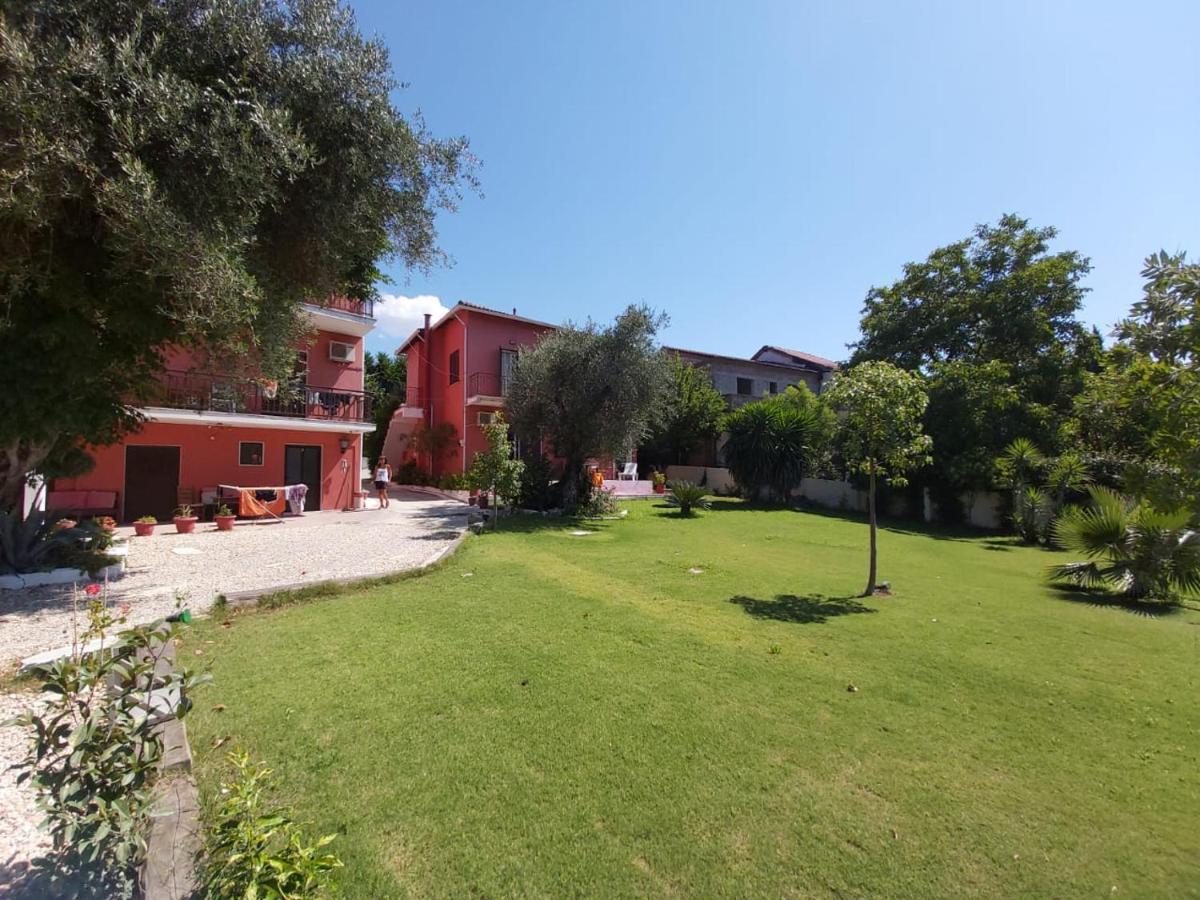 Ilias Apartments Ypsos Exteriör bild