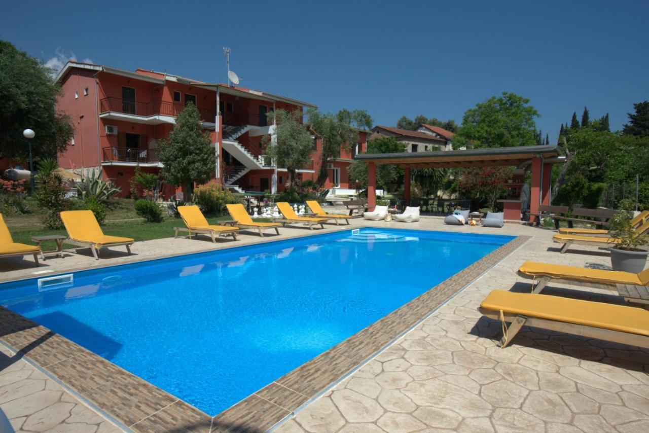 Ilias Apartments Ypsos Exteriör bild