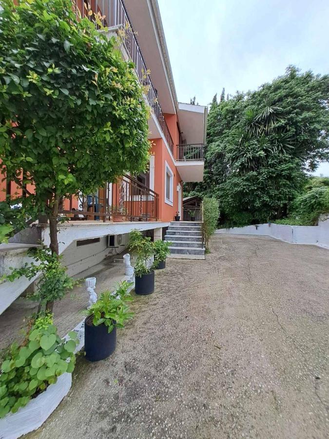Ilias Apartments Ypsos Exteriör bild